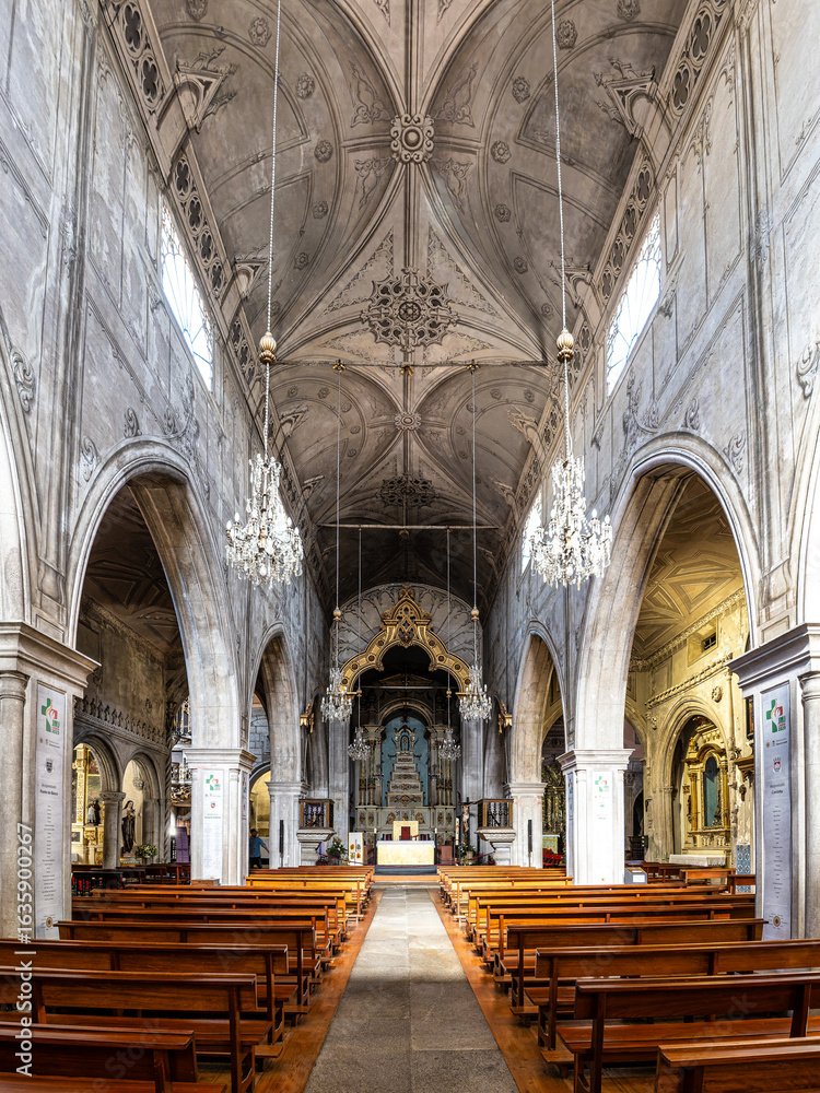 Fototapeta premium The ornate interior of the Se Cathedral of Viana do Castelo in Portugal.