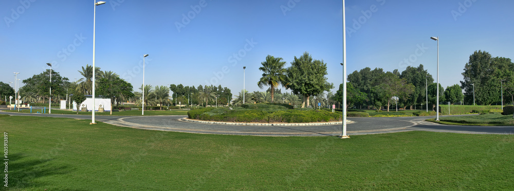Obraz premium Highway, traffic circle, roundabout. Oman