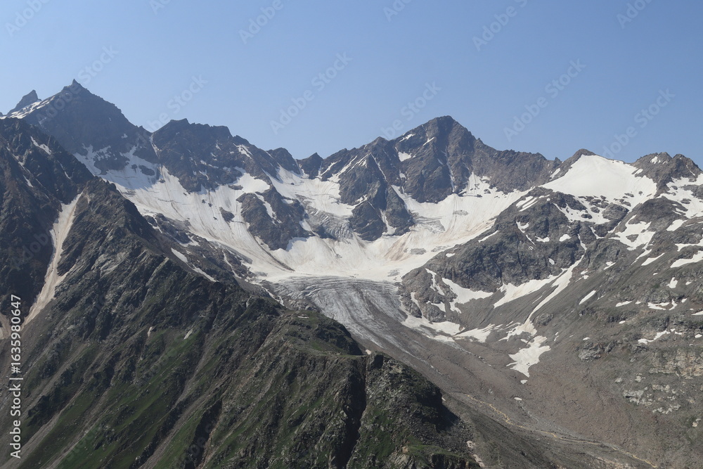 Fototapeta premium mountain landscape with snow