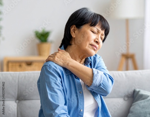 肩こりと肩の痛み