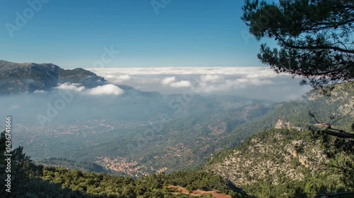 timelapse above theclouds of the sierra nevada mountains
