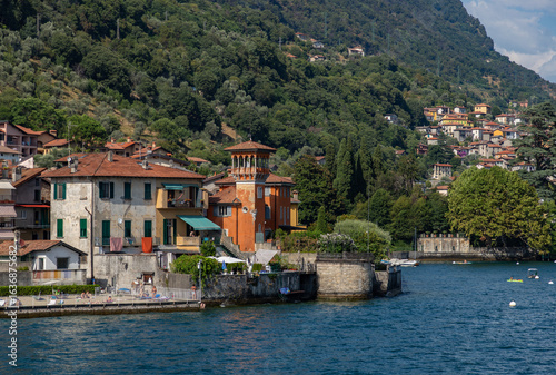 Wallpaper Mural Lake Como - Colonno Torontodigital.ca