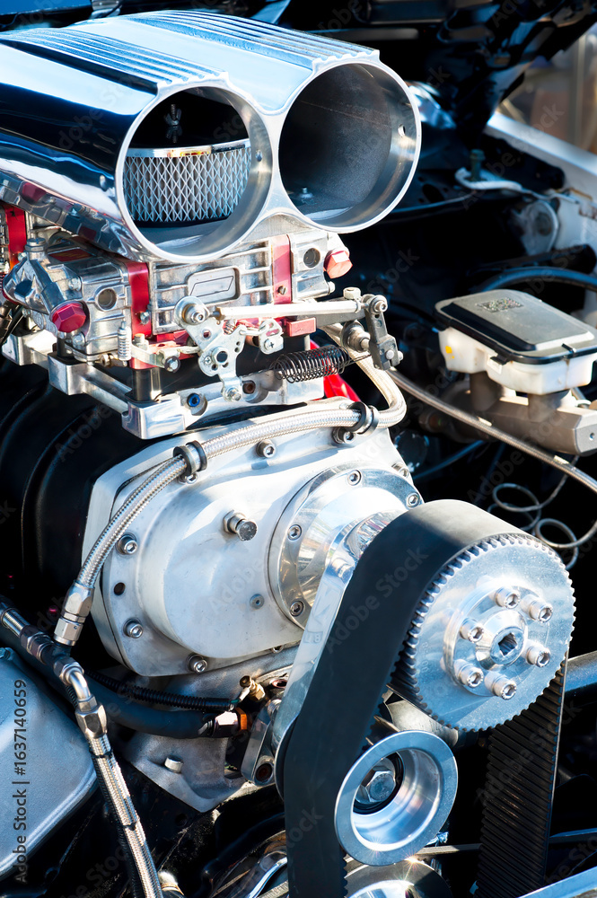 Obraz premium Hot-rod supercharger and engine bay detail