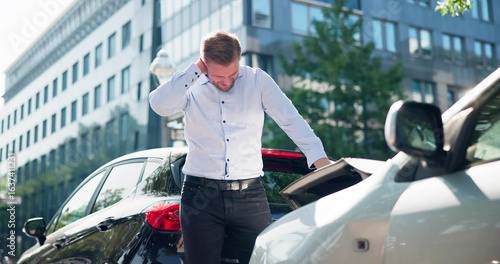 Foto Young Man Suffering From Neck Pain After Car Accident