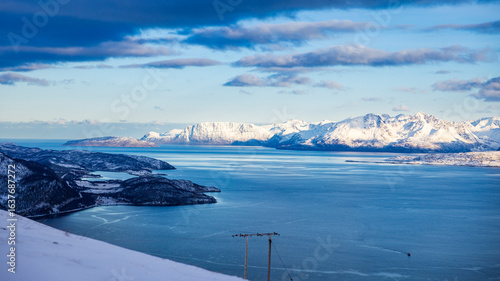 Bild auf Leinwand glacial landform sound massif arctic ocean headland