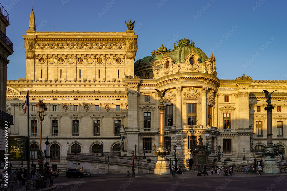 Fototapeta premium exterior facade of the Opéra Garnier , concert hall in Paris, France