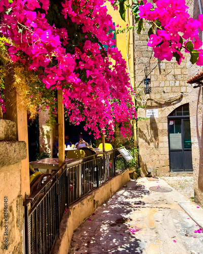 Fototapeta Naklejka Na Ścianę i Meble -  street in the old town