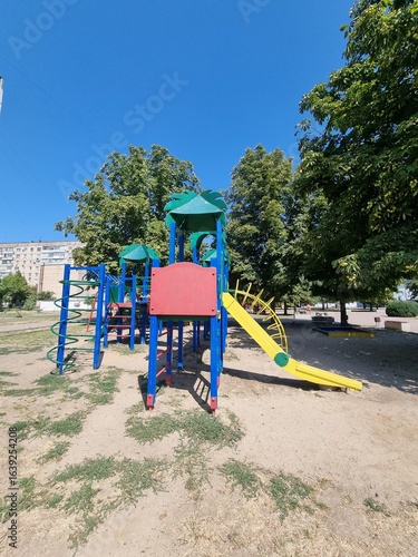 Wallpaper Mural playground in the park Torontodigital.ca