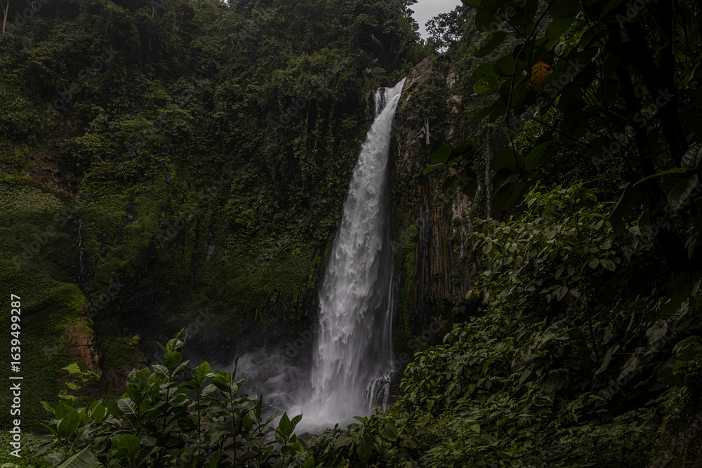 Obraz premium Beringin tiga falls @ Bengkulu, Indonesia
