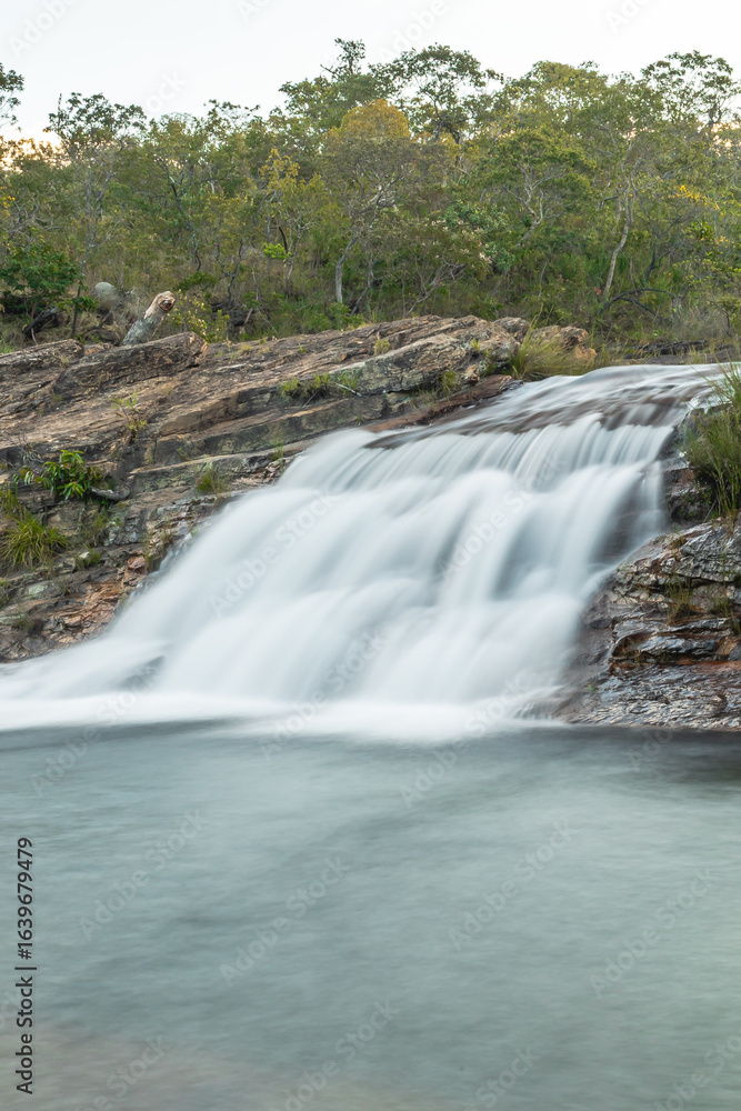 Fototapeta premium Cachoeira na cidade Cavalcante, Estado de Goiás, Brasil, região da chapada dos veadeiros