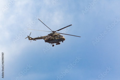 Wallpaper Mural Mi-17 helicopter in flight Torontodigital.ca