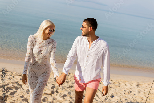 Couple enjoys a romantic wa...