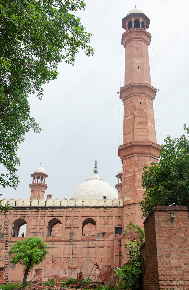 Obraz premium minaret of mosque