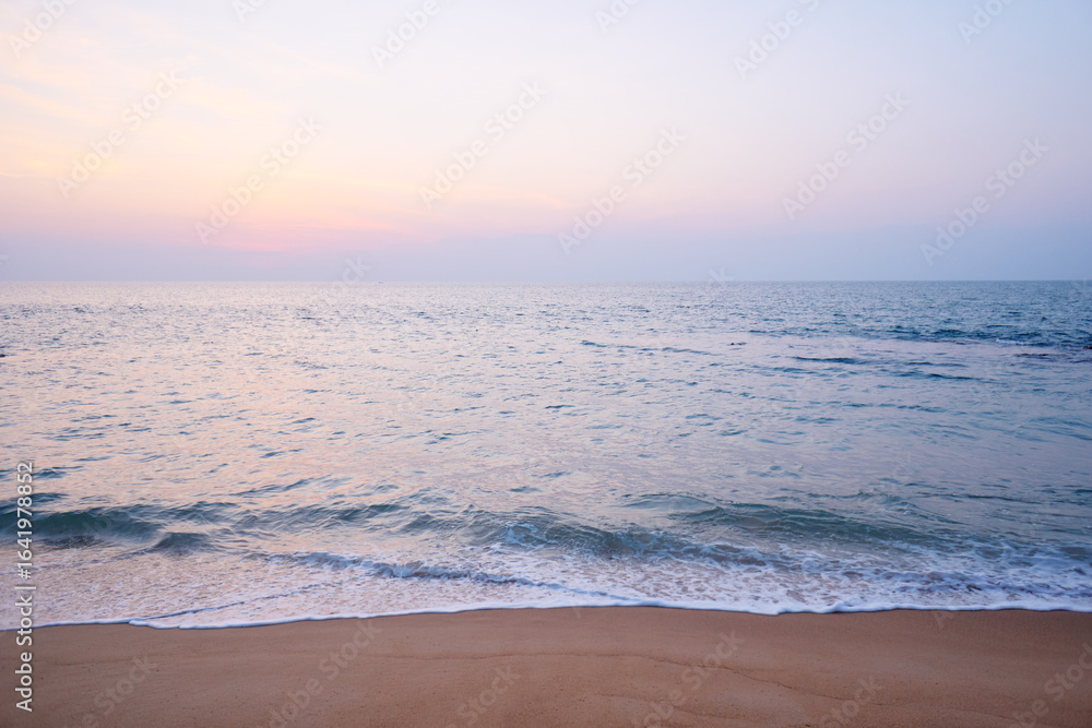 Fototapeta premium Beautiful landscape. Sunset light on the sea shore.