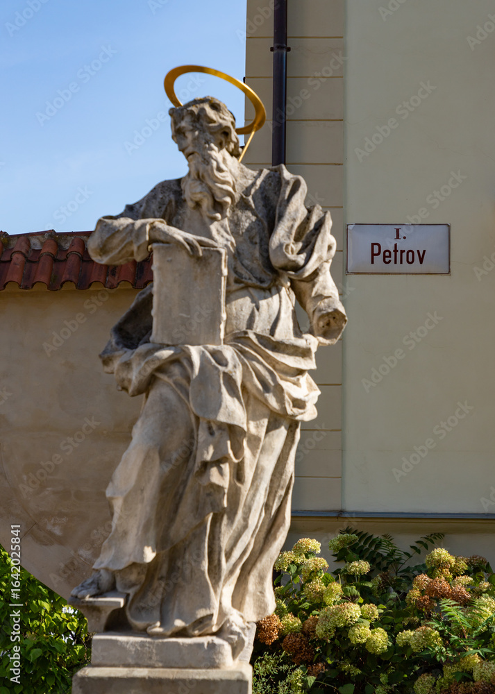 Fototapeta premium Statue of Saint Paul and Petrov Sign