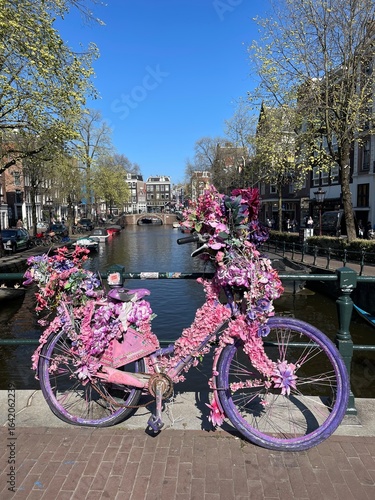 Canvas Print bike in amsterdam