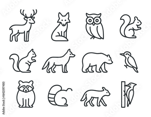 Forest Wildlife Icons. Outline icon set of forest wildlife: deer, fox, owl, squirrel, wolf, bear, raccoon,