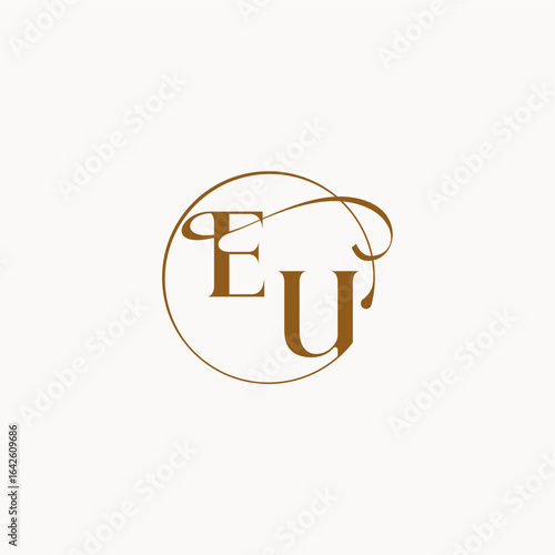 circle fows wedding logo EU luxurius feeling with flow monogram elegant style letter