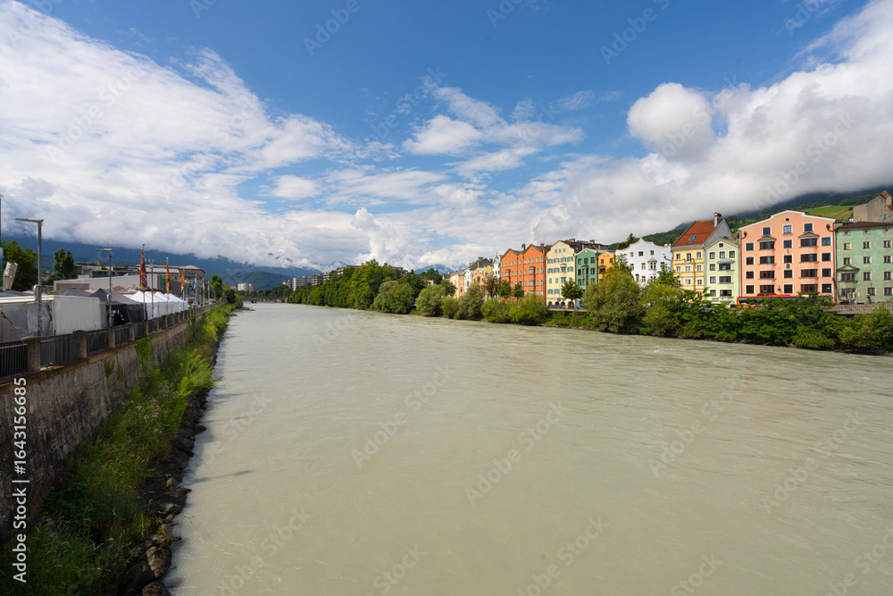 Obraz premium the panorama in the Inn river in Innsbruck, Austria