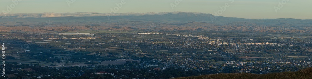 Obraz premium ニュージーランド ホークス・ベイ地方にあるテ・マタ・ピーク頂上からの朝の風景