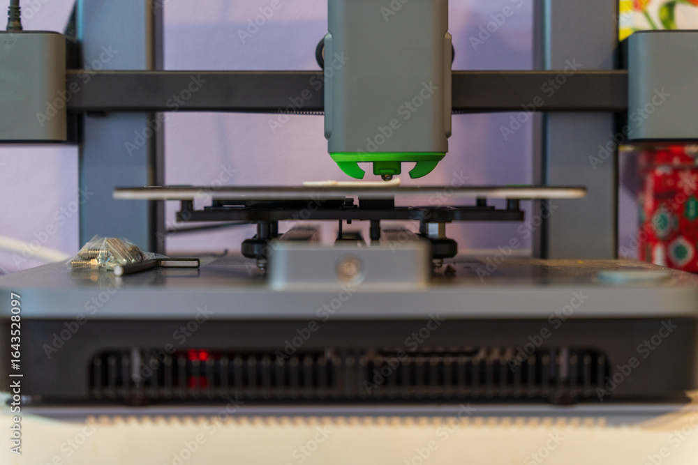 Naklejka premium Layer by Layer: The Art of 3D Printing