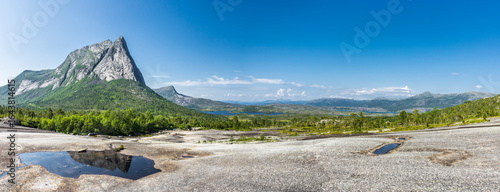 Granitplatte Verdensvaet bei Narvik in Nordland, Norwegen