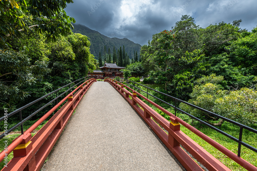 Fototapeta premium Bridge to the Byodo-In Temple on Oahu, HI