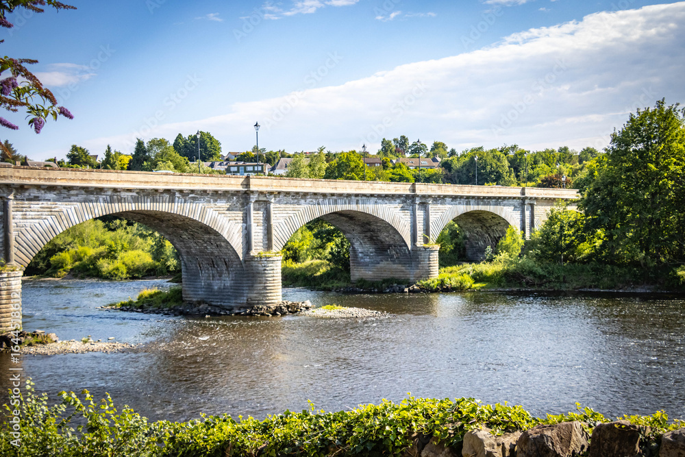 Fototapeta premium bridge over river tweed, kelso, scotland, east lothian, scottish borders, uk