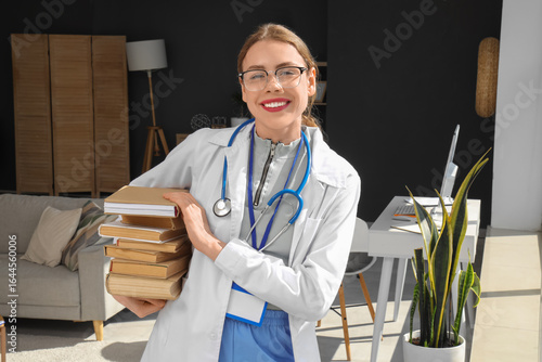 Young female medical studen...