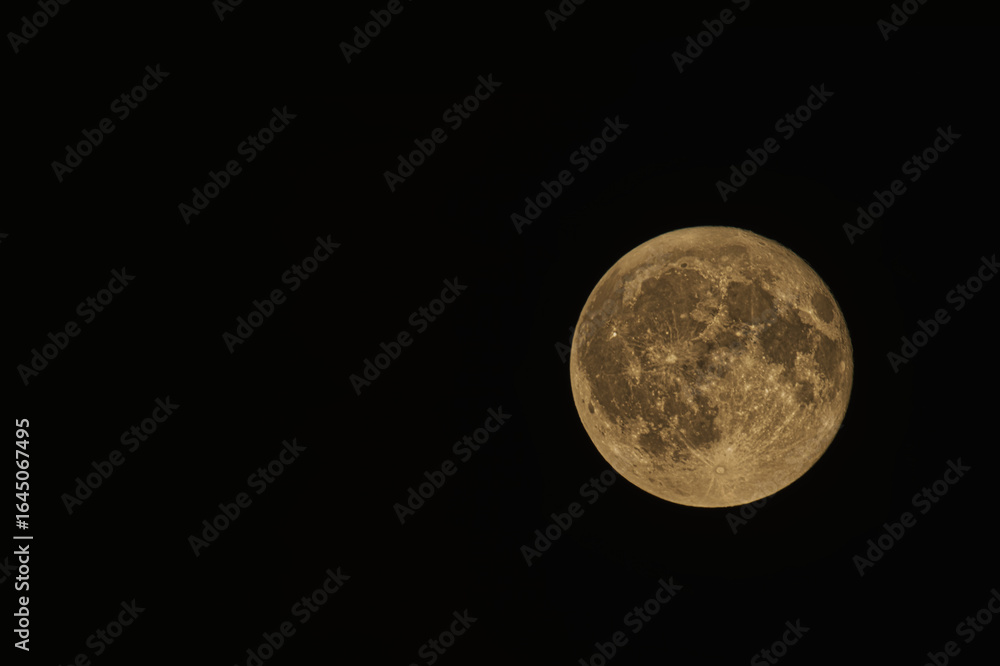 Obraz premium moon in the sky - clouds - luna - mond - full - background - hintergrund - graphic element - details - textur - concept - objekt 