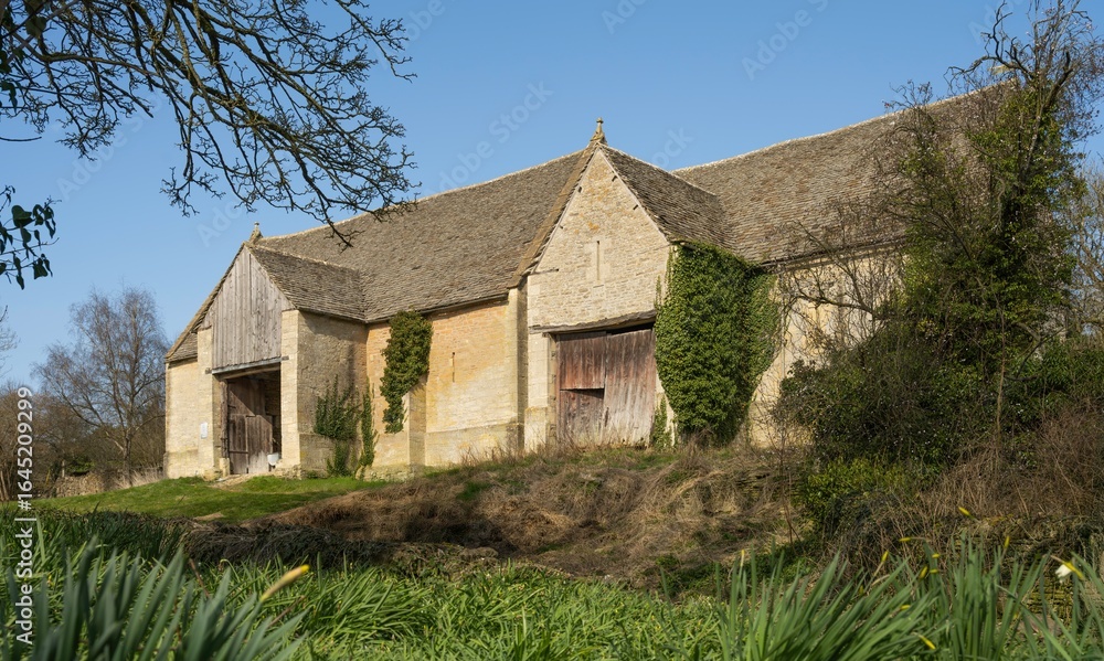 Obraz premium Old Tithe Barn, Cotswolds