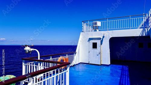 昼間の太平洋フェリーきその甲板