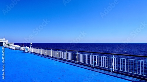 昼間の太平洋フェリーきその甲板