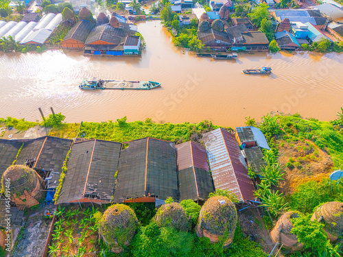 фотографія Aerial view of Mang Thit brick kiln in Vinh Long