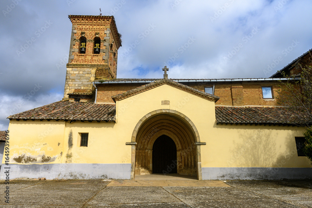 Fototapeta premium Church of Nuestra Sra de la Asunci?n in Sotoba?ado y Priorato, Palencia