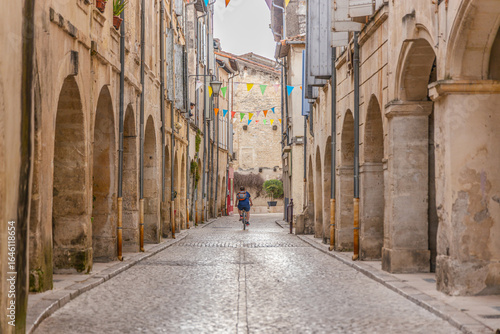 Tarascon Provence france arcade street