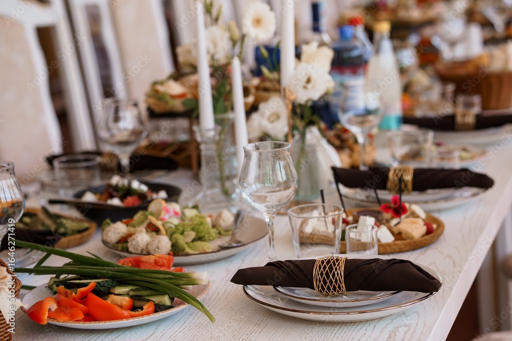 Elegant Wedding Table Setting with White Florals and Fresh Food Celebration, Banquet, Luxury, Party, Rustic Chic, Fine Dining Elegant Wedding Table Setting with White Florals and Fresh Food Celebration, Banquet, Luxury, Party, Rustic Chic, Fine Dining