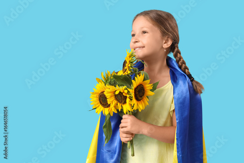 Cute little girl with Ukrai...