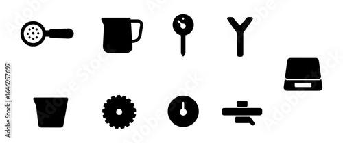 Kitchen tools solid icon set. cooking, bakeware, utensils solid collection