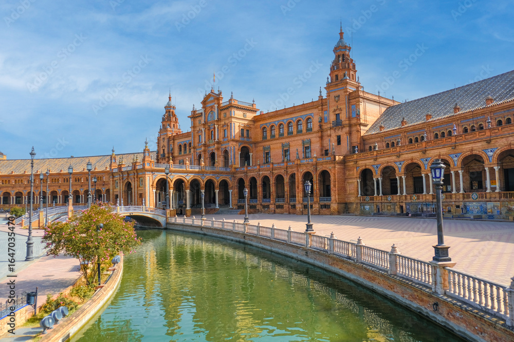 Fototapeta premium Plaza de Espana (Spain square), Seville famous landmark, Andalusia, Spain