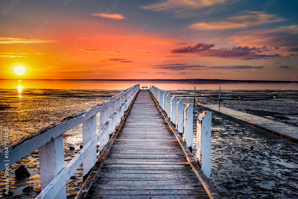 Obraz premium wooden bridge at sunset, Grantville Victoria Australia