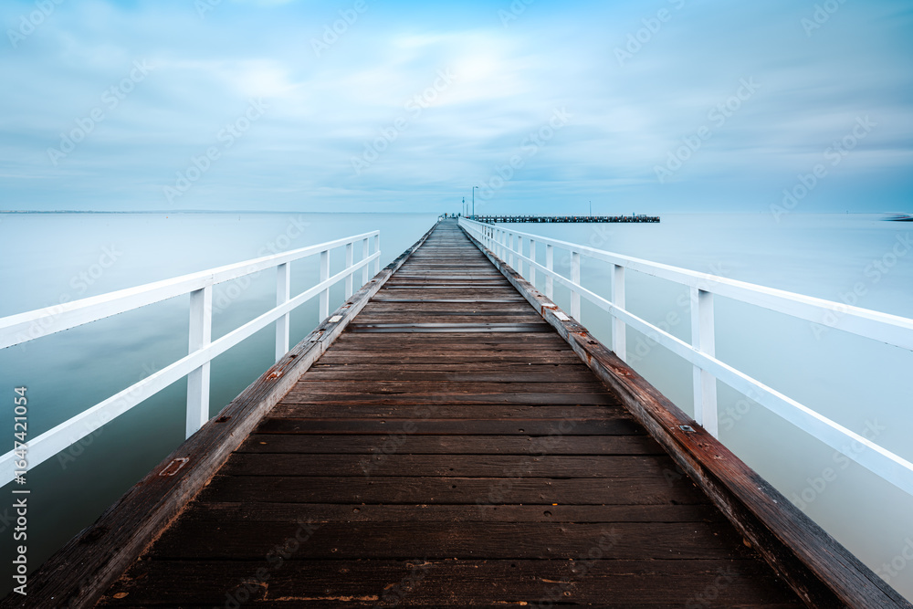 Obraz premium bridge to the sea