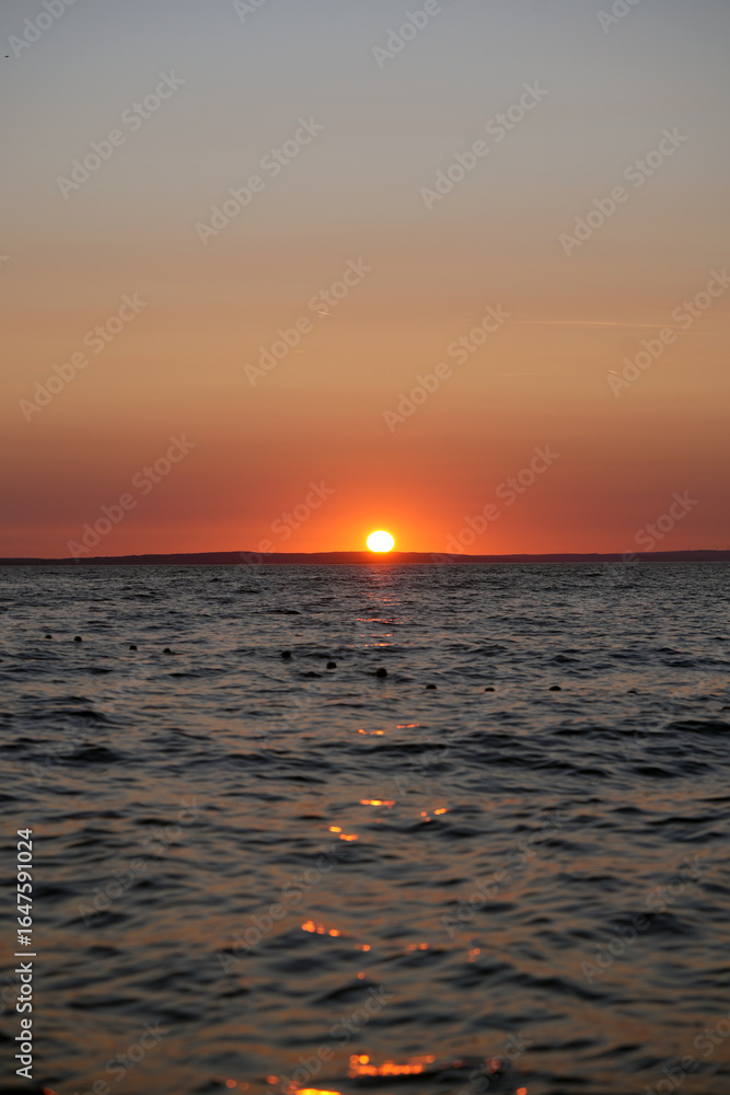 Fototapeta premium sunset over the sea