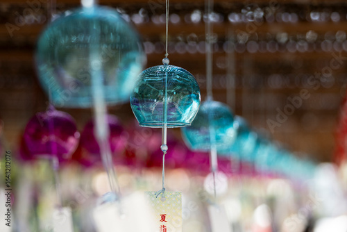 Wallpaper Mural 風鈴 Torontodigital.ca