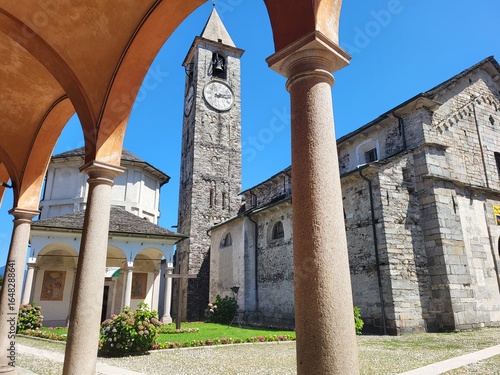 Chiesa dei Santi Gervaso e Protaso, Baveno, Lago Maggiore, Piemont, Italia (Lake Maggiore, Italy)