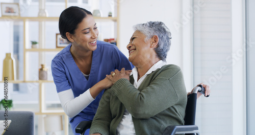 Fotografie Smile, caregiver and old woman in wheelchair at house for assistance, medical advice and homecare