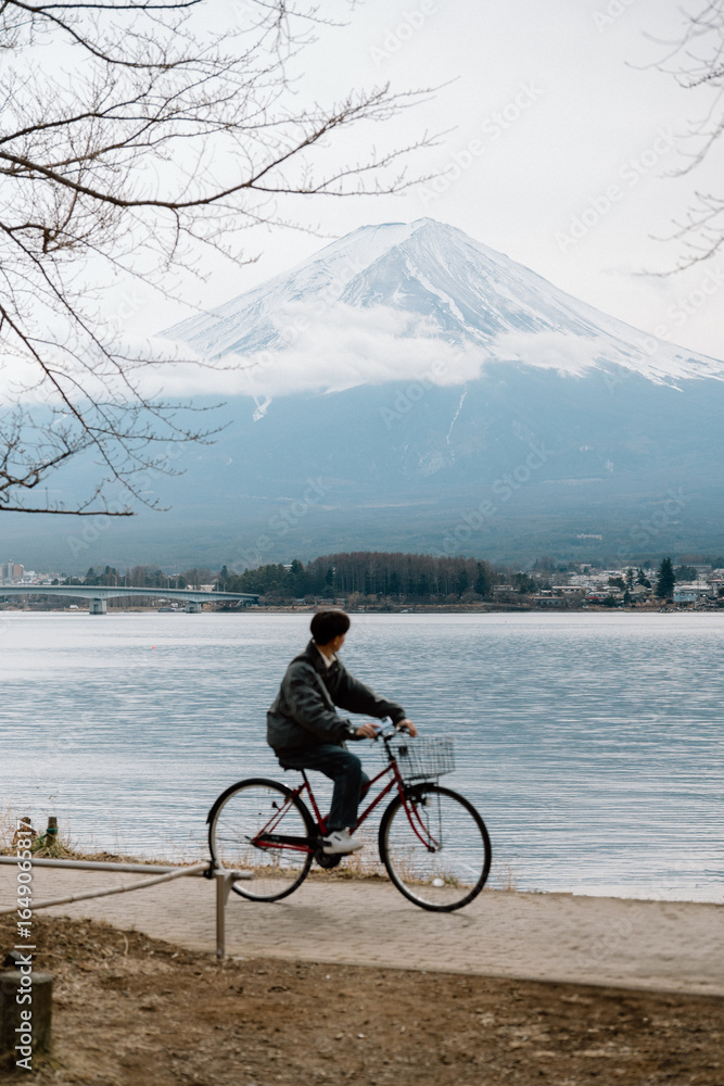 Fototapeta premium Biking around Mt. Fuji in Japan
