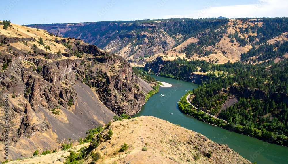 Obraz premium High-angle view of a river winding through a canyon