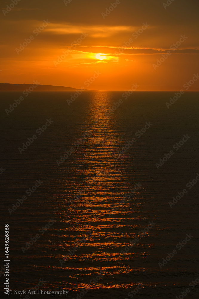 Obraz premium sunset over the sea