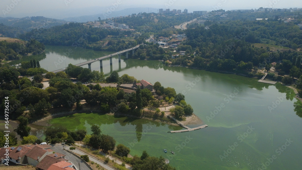 Fototapeta premium Tâmega, Marco de Canaveses, rio, drone, vista aérea